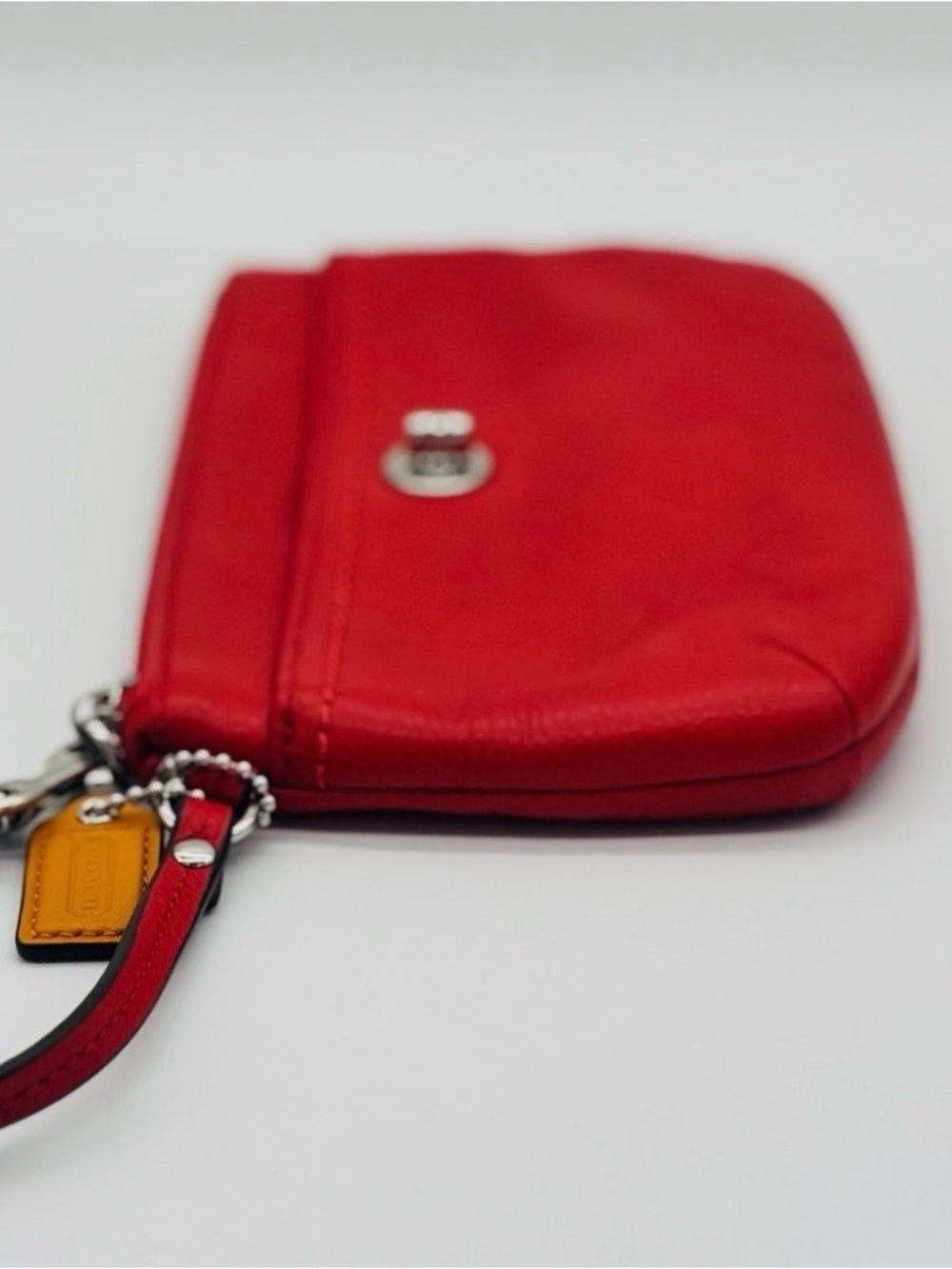 Coach Park Y2K Red Pebbled Leather Wristlet Mini Bag Turn-Lock F49472 EUC - Picture 4 of 11